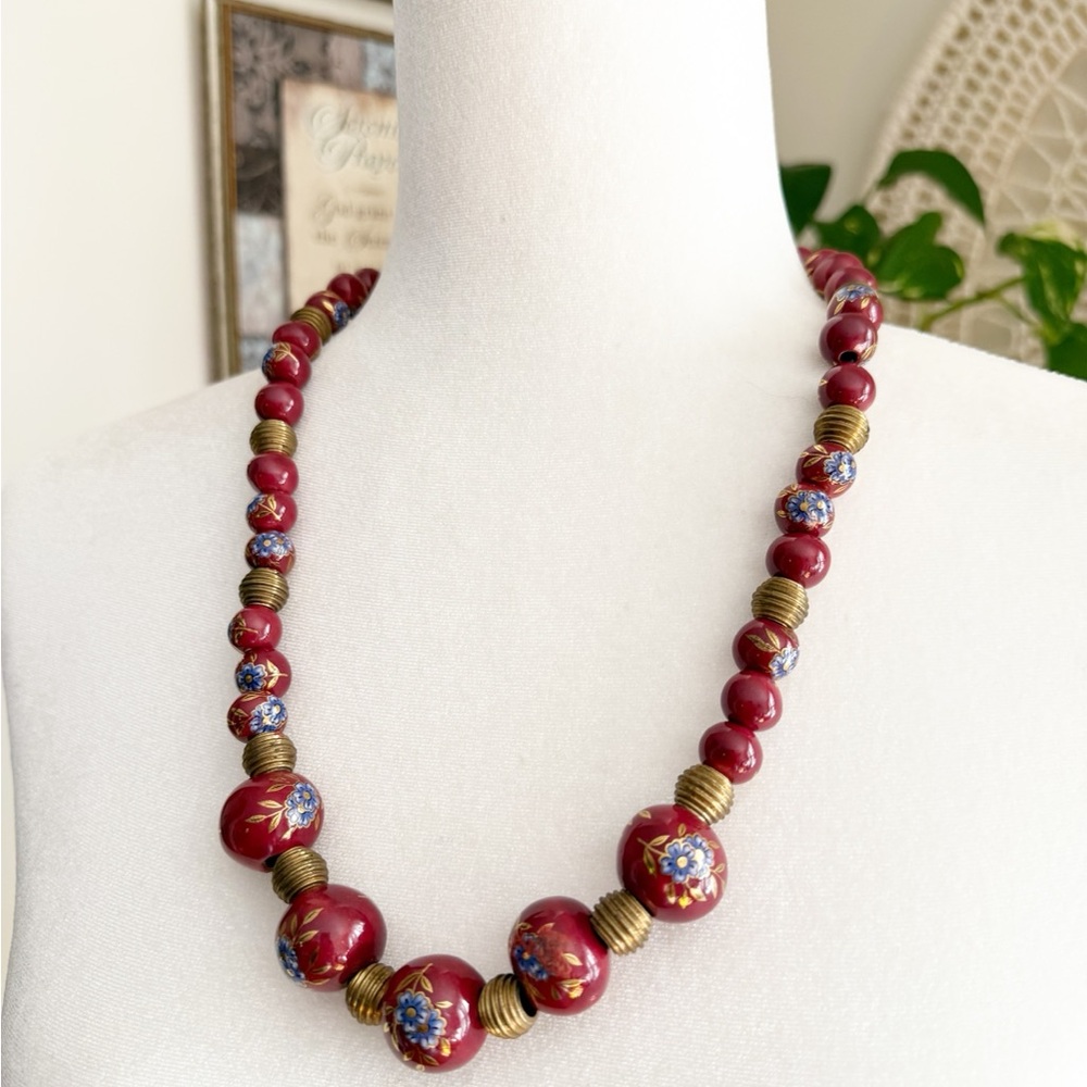 Vintage Oxblood Ceramic Bead Necklace Hand Painted Floral Chinoiserie Gilt MCM - Picture 3 of 9
